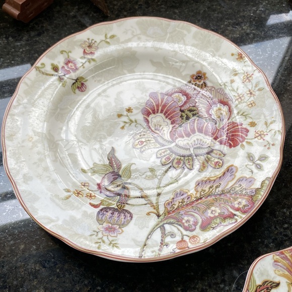 3 piece place setting Porcelain China “Gabrielle” by 222 Fifth - Picture 4 of 6